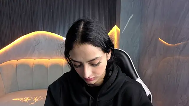 Tifany Tx online show from 2, 4, 2026