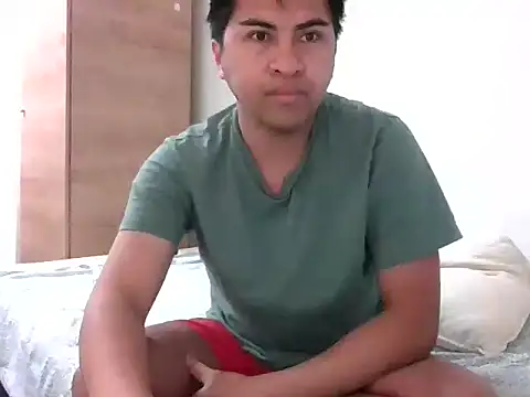 Snapshot of sweetpinoy2027 chatting on 12, 1, 2026 sweetpinoy2027 online show from 12, 1, 2026