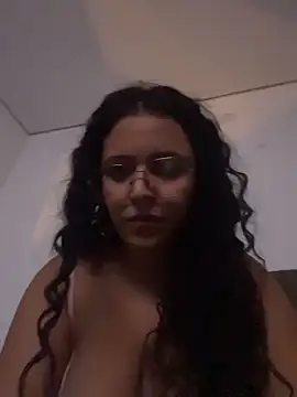 Snapshot of mayhoneyhot chatting on 5, 2, 2026 mayhoneyhot online show from 5, 2, 2026