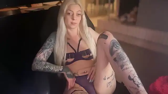 Melina Diamond online show from 16, 1, 2026