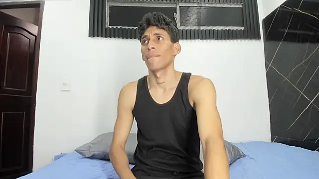 Snapshot of Emer_santos chatting on 23, 2, 2026 Emer santos online show from 23, 2, 2026