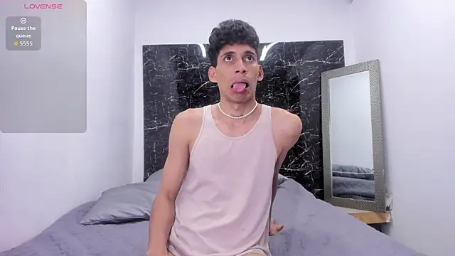 Snapshot of Emer_santos chatting on 19, 2, 2026 Emer santos online show from 19, 2, 2026