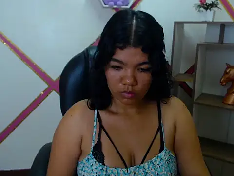 Heidy Colins online show from 3, 2, 2026