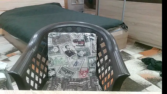 Snapshot of alieninhumanbody1 chatting on 8, 1, 2026 alieninhumanbody1 online show from 8, 1, 2026