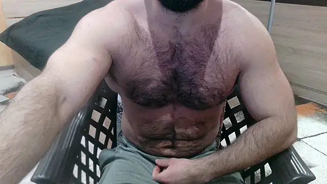 alieninhumanbody1 online show from 18, 1, 2026