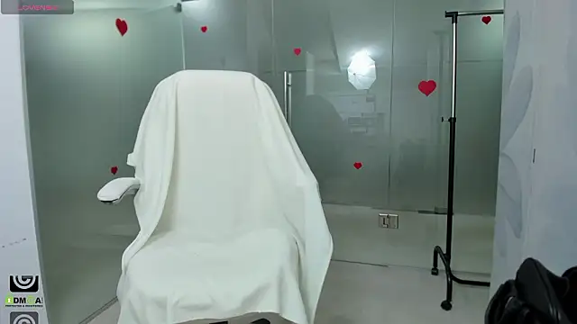 missdominna online show from 4, 2, 2026