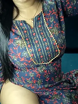 Snapshot of SSiya- chatting on 7, 6, 2026 SSiya- online show from 7, 6, 2026