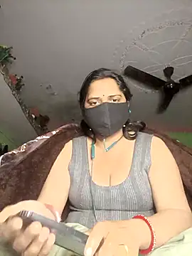 DIRTY-MOMS online show from 1, 2, 2026