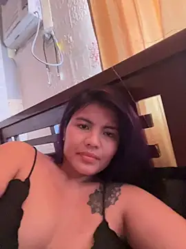 Snapshot of Aljycatx chatting on 5, 4, 2026 Aljycatx online show from 5, 4, 2026