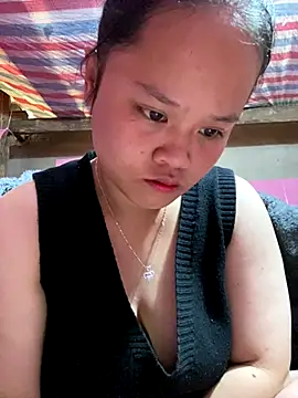 Thanhhuyen001 online show from 22, 12, 2025