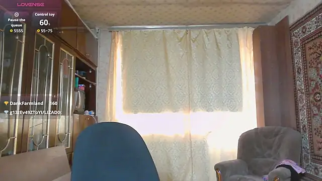 Casey peach online show from 27, 3, 2026