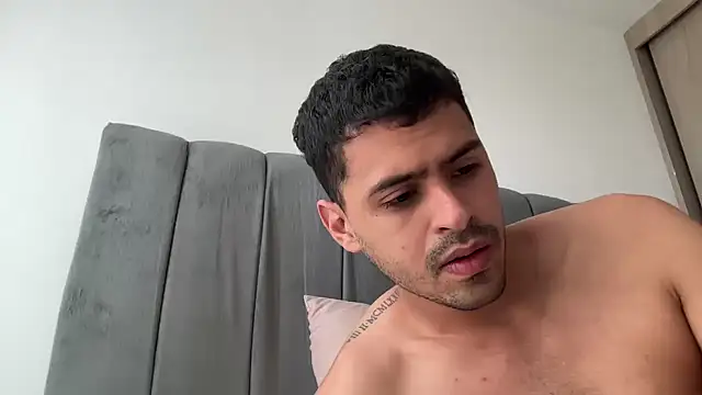 HotWhisper22 online show from 10, 4, 2026