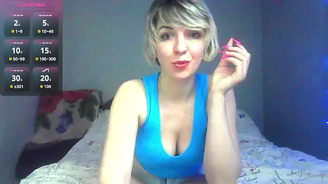 Lana Foxyy online show from 10, 4, 2026