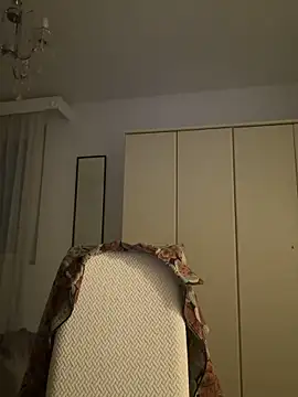 Snapshot of LunaFoxTip chatting on 2, 2, 2026 LunaFoxTip online show from 2, 2, 2026