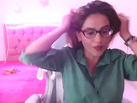 NathyVega online show from 18, 12, 2025