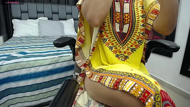 kyra jeet online show from 4, 4, 2026