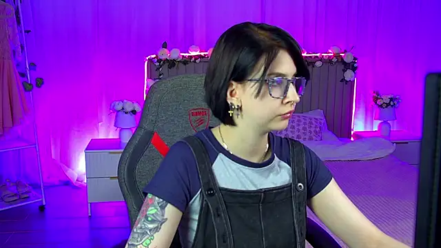 ElenaSomerhalder online show from 7, 1, 2026