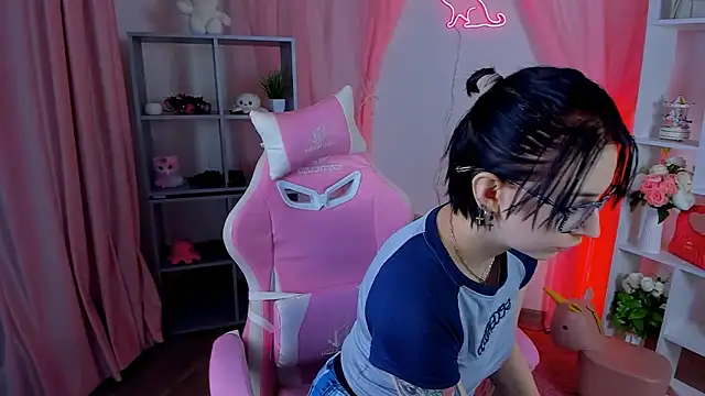 ElenaSomerhalder online show from 6, 1, 2026