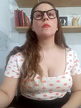 SofiEsteves online show from 6, 5, 2026