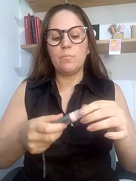 Snapshot of SofiEsteves chatting on 7, 2, 2026 SofiEsteves online show from 7, 2, 2026