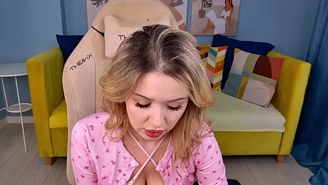 CassieTayllor online show from 13, 1, 2026