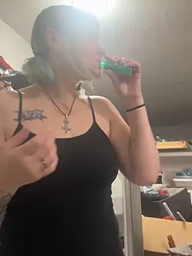 lindzybella online show from 11, 4, 2026