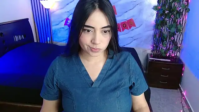 Snapshot of latin_mommy_ chatting on 21, 2, 2026 latin mommy online show from 21, 2, 2026