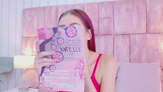 ScarlettFoox online show from 5, 2, 2026