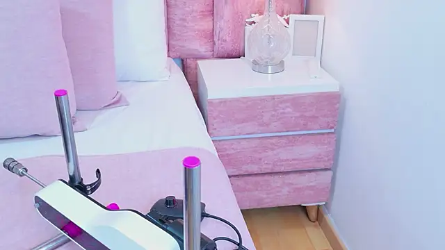 ScarlettFoox online show from 12, 2, 2026