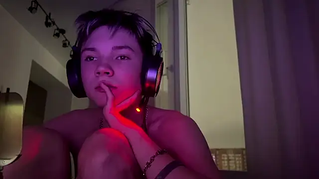 MilesSwanson online show from 21, 12, 2025