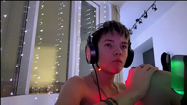 MilesSwanson online show from 19, 12, 2025