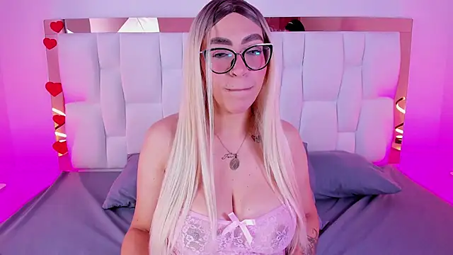 CamilleJuicy  online show from 12, 5, 2026