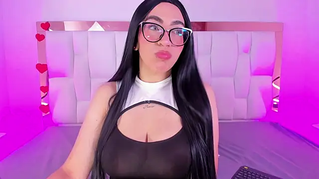 CamilleJuicy  online show from 15, 5, 2026