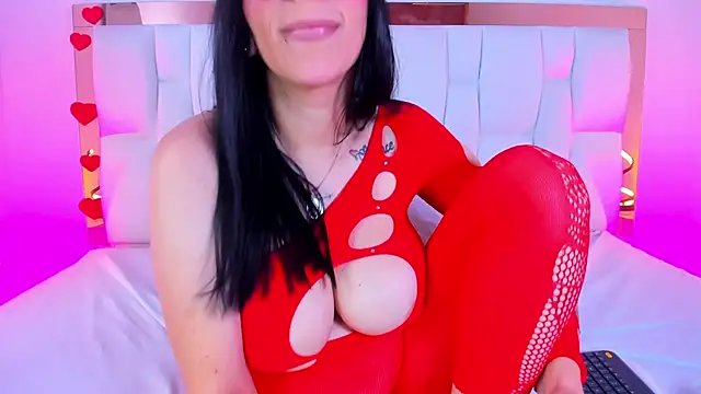 CamilleJuicy  online show from 28, 5, 2026