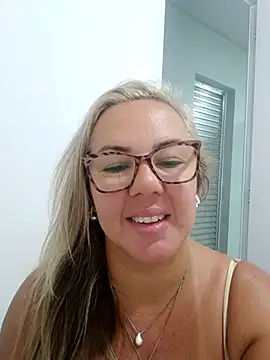 Pamelamilf online show from 13, 1, 2026