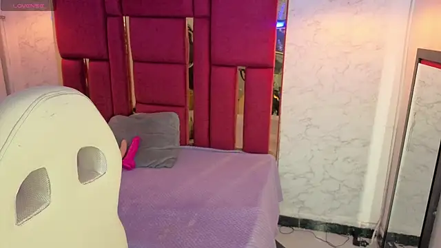 Snapshot of morgana_white chatting on 7, 2, 2026 morgana white online show from 7, 2, 2026