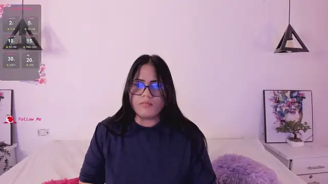 Briana Goldd online show from 25, 4, 2026