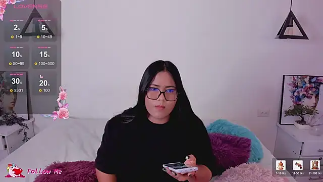 Briana Goldd online show from 3, 5, 2026