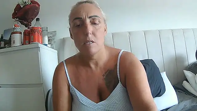 Snapshot of theblondecocklover chatting on 20, 7, 2026 theblondecocklover online show from 20, 7, 2026