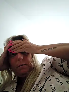 Snapshot of theblondecocklover chatting on 23, 5, 2026 theblondecocklover online show from 23, 5, 2026