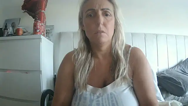 Snapshot of theblondecocklover chatting on 10, 6, 2026 theblondecocklover online show from 10, 6, 2026
