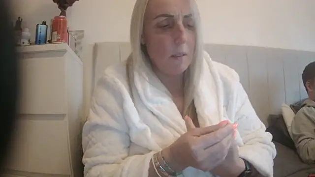 theblondecocklover online show from 10, 3, 2026