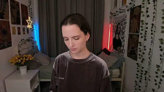 Ariadna Shy online show from 13, 9, 2025