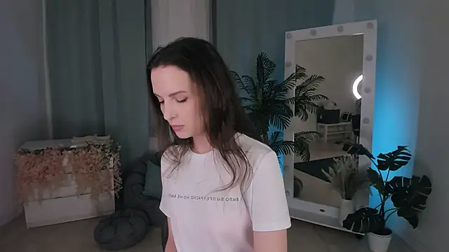 Ariadna Shy online show from 4, 10, 2025