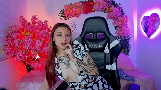 Nickie reed  online show from 27, 5, 2026