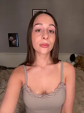 ChiaraSommer online show from 8, 4, 2026