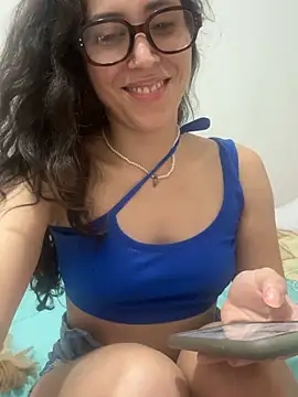 LatinDoll8 online show from 4, 4, 2026