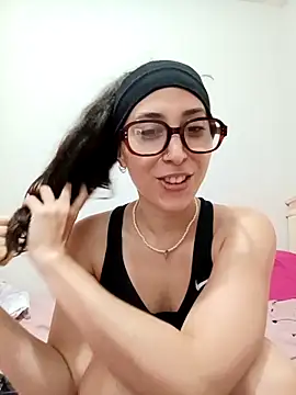 LatinDoll8 online show from 25, 3, 2026