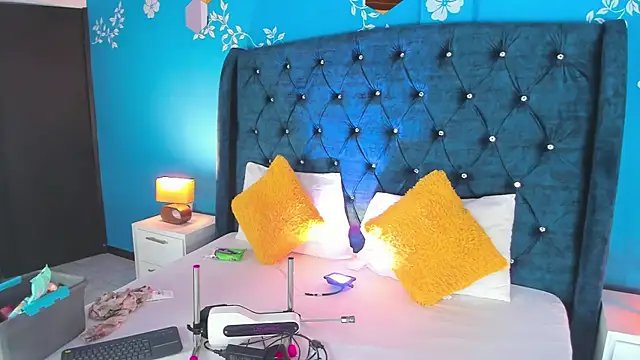 Snapshot of Issa_Clark01 chatting on 9, 2, 2026 Issa Clark01 online show from 9, 2, 2026