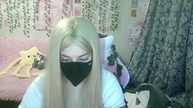 MysticYumiko online show from 8, 2, 2026